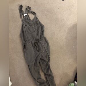 Wilfred Free Overalls (Aritzia xxs)